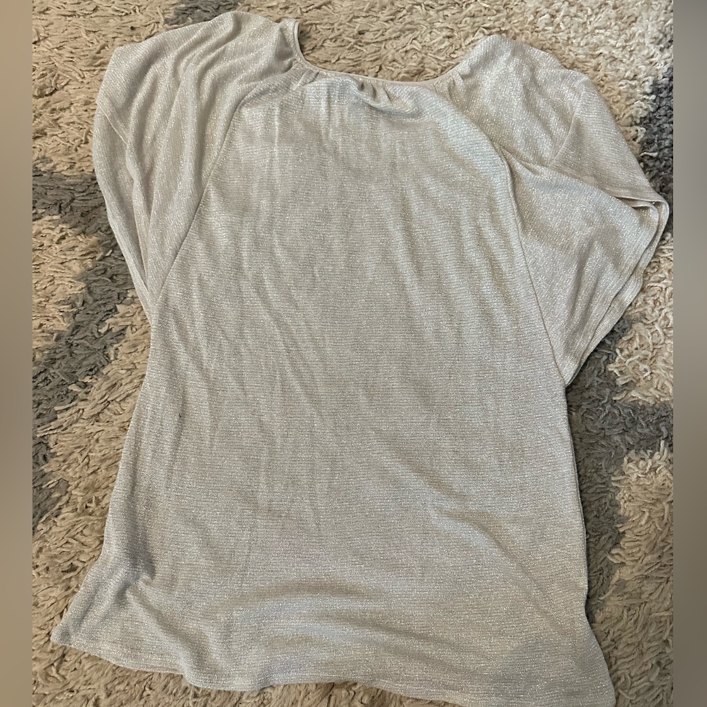 Silver top - Picture 2 of 2